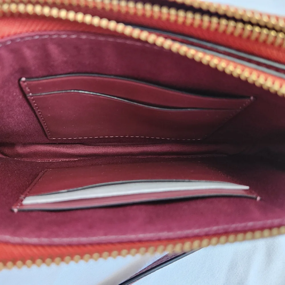 Coach Cream and Brown Crossbody Bag with Signature Pattern - Picture 7 of 9